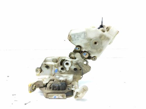 Used Front right lock NISSAN TERRANO II (R20) 2.7 TDi 4WD (125 hp) 24333871