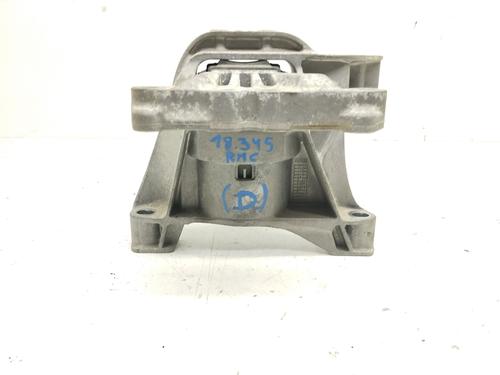 Used Engine mount PEUGEOT 308 II (LB_, LP_, LW_, LH_, L3_) [2013-2021]  18528944