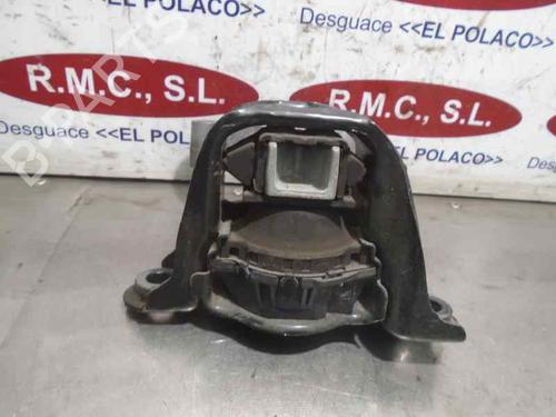 Soporte motor NISSAN QASHQAI II SUV (J11, J11_) 1.2 DIG-T (115 hp) 17906287