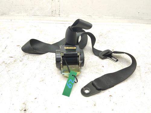 Used Rear left seatbelt MINI MINI CLUBVAN (R55) Cooper D (112 hp) 30438303