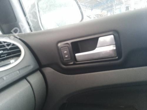 Used Right front window switch Right front window switch 35818712 35818712