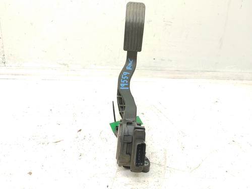 Used Pedal OPEL CROSSLAND X / CROSSLAND (P17, P2QO) 1.5 Turbo D (75) (102 hp) 30175731