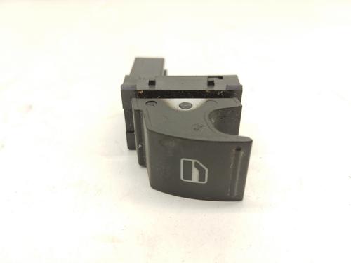 Used Right front window switch VW GOLF V (1K1) [2003-2010]  15545609