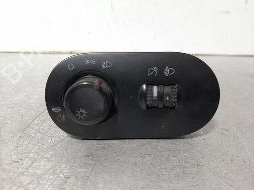 Used Headlight switch SEAT CORDOBA (6L2) 1.9 TDI (100 hp) 22408651