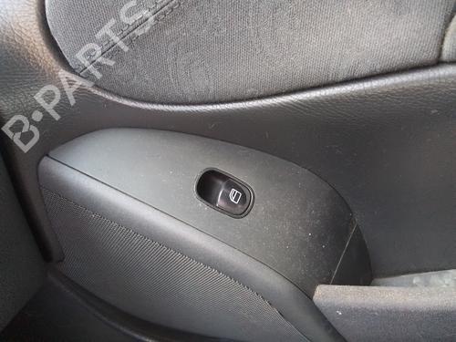 right-front-window-switch-mercedes-benz-c-class-w203-2000-2001-2002-2003-2004-2005-2006-2007-37421748 main image