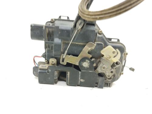 Zamek drzwi przednich prawych SEAT TOLEDO II (1M2) 1.9 TDI | BP17755102C97 