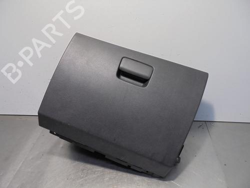 Used Glove box MERCEDES-BENZ CLA Coupe (C117) CLA 220 CDI / d (117.303) (177 hp) 13455253
