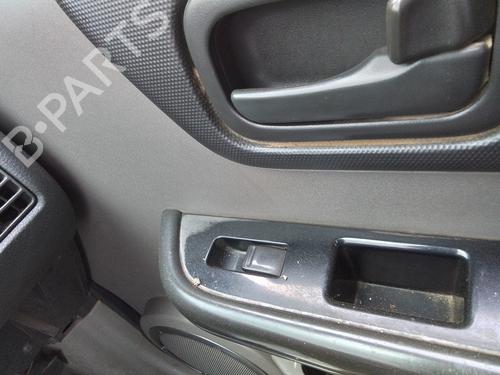 Used Right front window switch Right front window switch 35816453 35816453