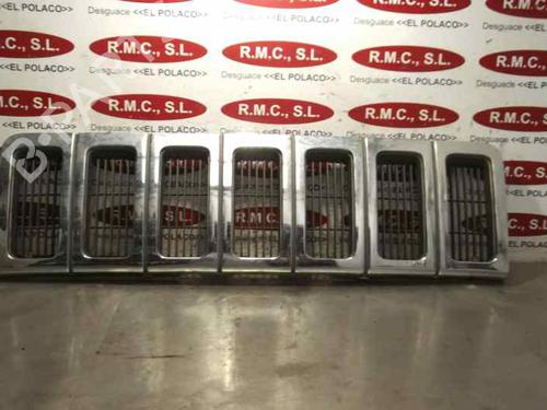 Used Grille JEEP GRAND CHEROKEE I (ZJ, ZG) 2.5 TD 4x4 (Z) (115 hp) 13582849