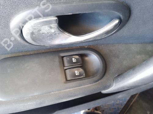 Used Left front window switch Left front window switch 35818625 35818625