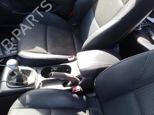 Used Armrest / Center console Armrest / Center console 35817733 35817733