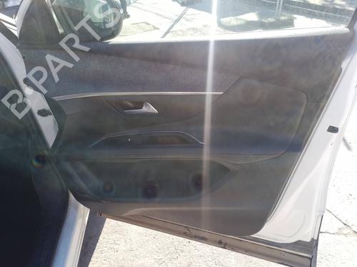 Høyre frontpanel PEUGEOT 3008 II SUV (MC_, MR_, MJ_, M4_) 1.6 BlueHDi 120 | BP25136460C59