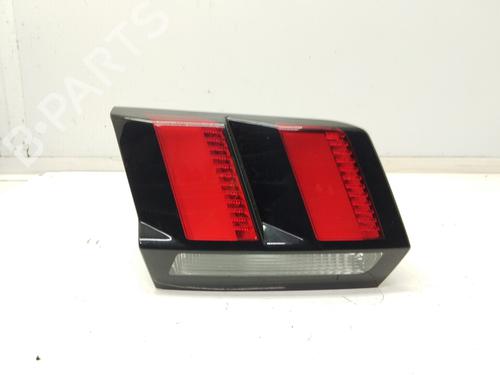 Used Left tailgate light Left tailgate light PEUGEOT 3008 II SUV (MC_, MR_, MJ_, M4_) [2016-2026] 25137162 25137162
