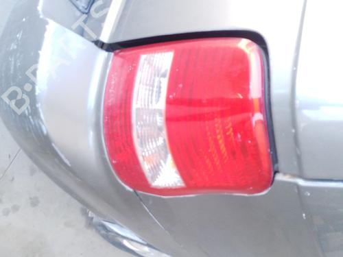 right-taillight-kia-carnival-ii-gq-1999-2000-2001-2002-2003-2004-2005-2006-2007-36078220 main image