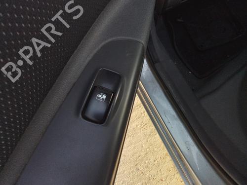 left-rear-window-switch-kia-rio-ii-jb-2005-2006-2007-2008-2009-2010-2011-35816212 main image