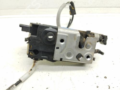 Front right lock PEUGEOT 2008 I (CU_) 1.6 BlueHDi 100 | BP22775892C97