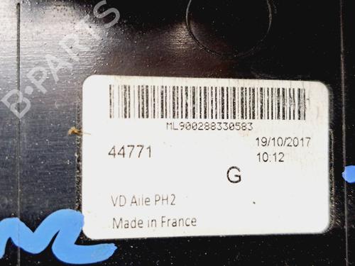 Left taillight RENAULT SCÉNIC III (JZ0/1_)  | BP13429640C34