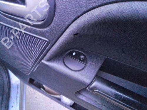 Used Right front window switch Right front window switch 35816766 35816766