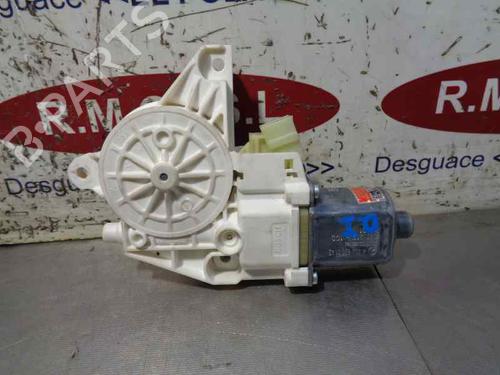 Used Left front window motor MERCEDES-BENZ C-CLASS (W204) C 200 CDI (204.007, 204.006) (136 hp) 13425602