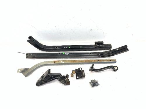 Altro Altro CITROËN BERLINGO / BERLINGO FIRST MPV (MF_, GJK_, GFK_) 1.6 HDI 75 (MF9HW, GJ9HWC, GF9HWC, GN9HWC) (75 hp) 34634853 34634853