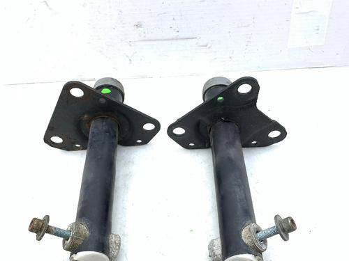 Assorbitore urti paraurti Assorbitore urti paraurti AUDI A4 B5 Avant (8D5) 1.9 TDI (110 hp) 33980425 33980425