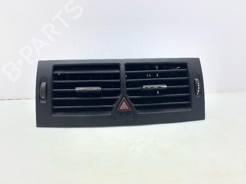 Used Air vent Air vent MERCEDES-BENZ A-CLASS (W169) A 160 CDI (169.006, 169.306) (82 hp) 39935812 39935812