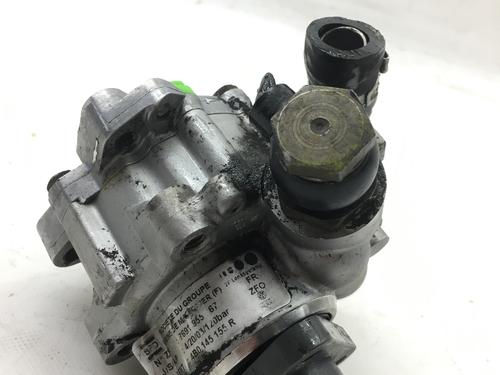 Used Steering pump AUDI A6 C5 Avant (4B5) 2.5 TDI quattro (180 hp) 7087072