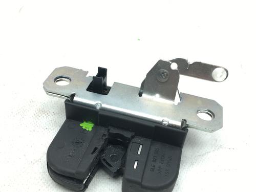 Used Tailgate lock SEAT IBIZA III (6L1) 1.4 16V (75 hp) 10624231