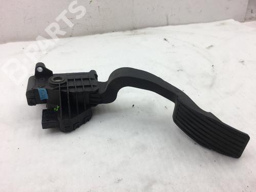 Used Pedal FIAT GRANDE PUNTO (199_) 1.4 (199AXB11, 199AXB1A, 199BXB1A, 199AXL1A) (77 hp) 8891763