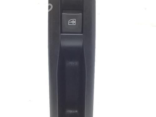 Used Right rear window switch RENAULT MEGANE III Grandtour (KZ0/1) 1.2 TCe (KZ16, KZ28) (132 hp) 19273897
