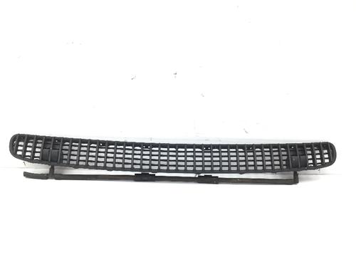 Used Grille BMW 3 Touring (E46) 320 d (150 hp) 14589295