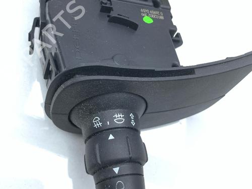 Used Steering column stalk RENAULT CLIO III (BR0/1, CR0/1) 1.2 16V (BR02, BR0J, BR11, CR02, CR0J, CR11) (75 hp) 31921529