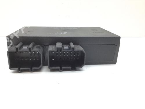 Used Electronic module VW GOLF IV (1J1) 1.4 16V (75 hp) 25334871