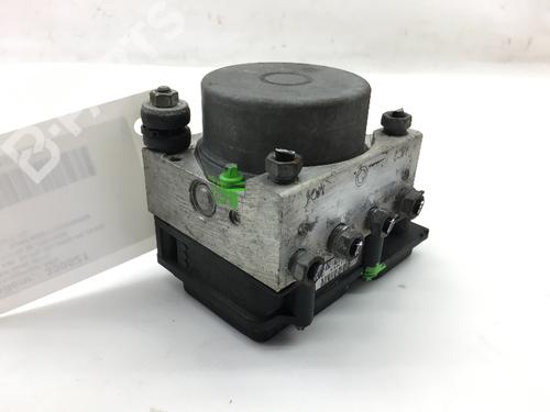 Used ABS pump NISSAN NOTE (E11, NE11) 1.4 (88 hp) 8070572