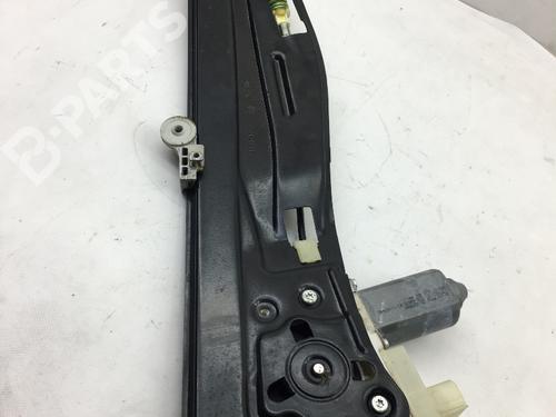 Rudehejsemekanisme venstre bagtil BMW 7 (E65, E66, E67) 745 d (329 hp) 8397696