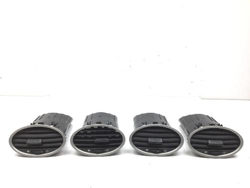 Used Air vent FORD FOCUS II Turnier (DA_, FFS, DS) 1.6 (100 hp) 21590383