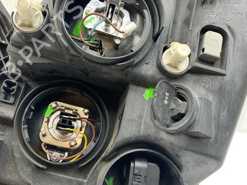 Right headlight OPEL MERIVA A MPV (X03) 1.6 (E75) | BP30858956C29