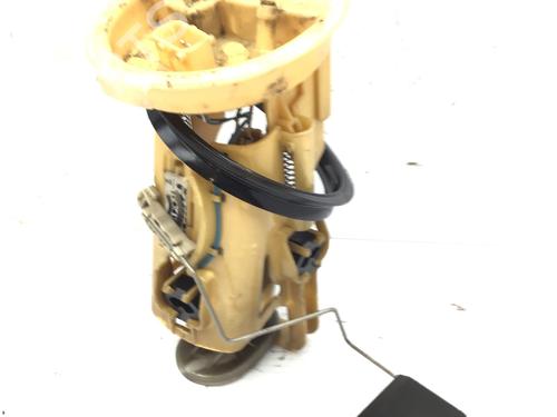 Used Fuel pump BMW 3 Touring (E46) 320 d (150 hp) 26906988
