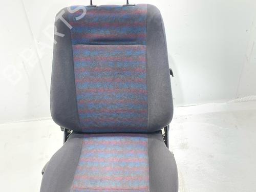 Asiento delantero izquierdo Asiento delantero izquierdo 38777219 38777219