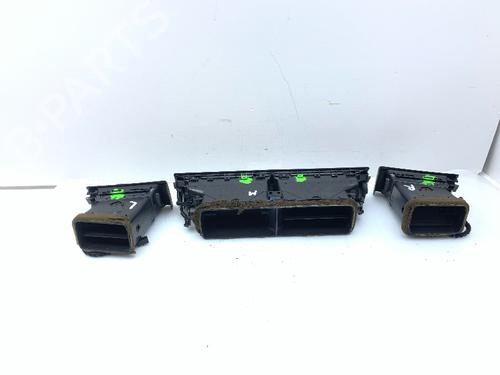 Air vent AUDI A4 B6 (8E2) 3.0 | BP32296567I21