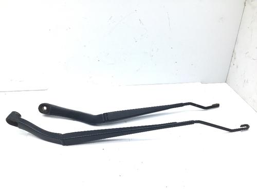 Used Front windshield wiper arm OPEL INSIGNIA A Sports Tourer (G09) 2.0 CDTI (35) (160 hp) 30058568