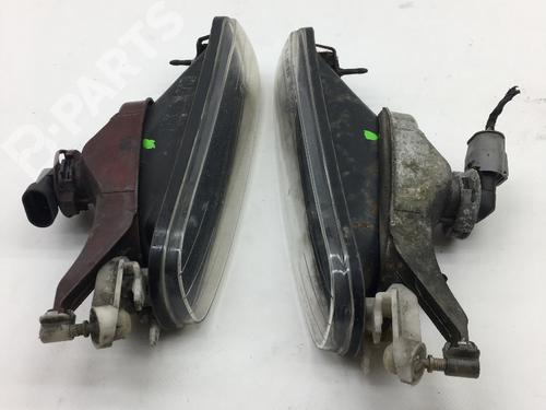 Right front fog light BMW 3 (E46) 320 i | BP6990557C31 