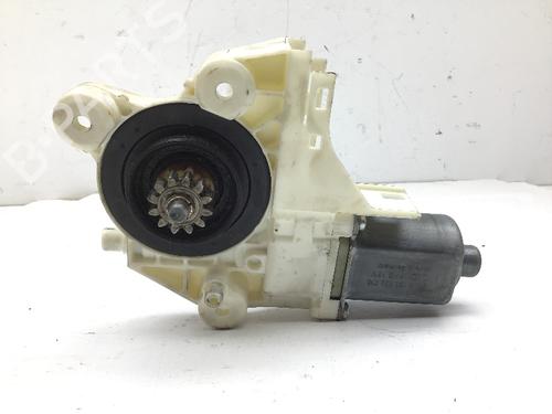 Used Right front window motor FORD FOCUS II Turnier (DA_, FFS, DS) 1.6 (100 hp) 21590369