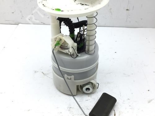 Used Fuel pump NISSAN MICRA III (K12) 1.2 16V (65 hp) 25484380