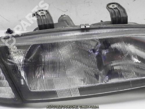 Used Right headlight NISSAN PRIMERA Traveller (WP11) 2.0 16V (131 hp) 3002193