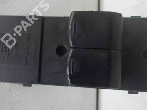 Used Switch NISSAN MICRA III (K12) 1.2 16V (65 hp) 4909398