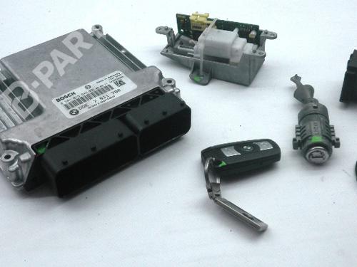 Used Engine control unit (ECU) BMW 5 Touring (E61) 520 d (163 hp) 3005013