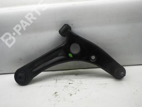 Used Right front suspension arm MITSUBISHI COLT VI (Z3_A, Z2_A) 1.1 (Z31A, Z32A) (75 hp) 3128799