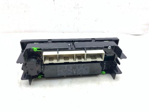 Climate control VW PASSAT B5.5 Variant (3B6) 1.6 | BP39508450I5 - Image 3