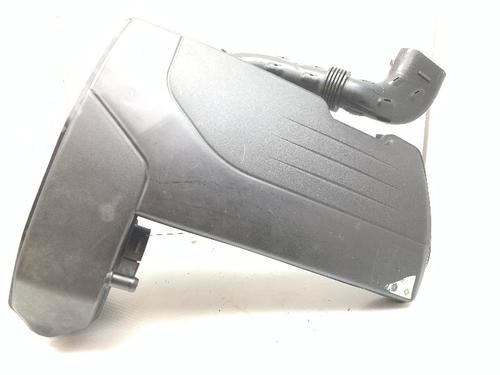Used Air filter box RENAULT CLIO III (BR0/1, CR0/1) 1.2 16V (BR02, BR0J, BR11, CR02, CR0J, CR11) (75 hp) 31921554